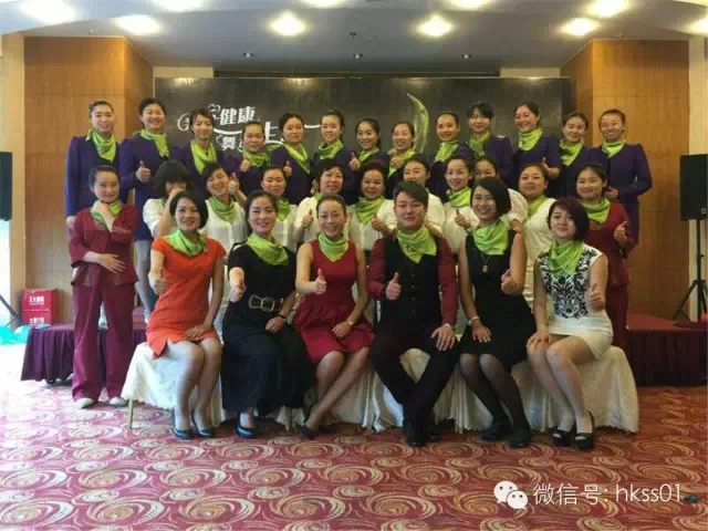 ���ʿ�cľ�m�C��Ӣ�F꠺�Ӱ